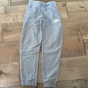 Boys Nike sweatpants